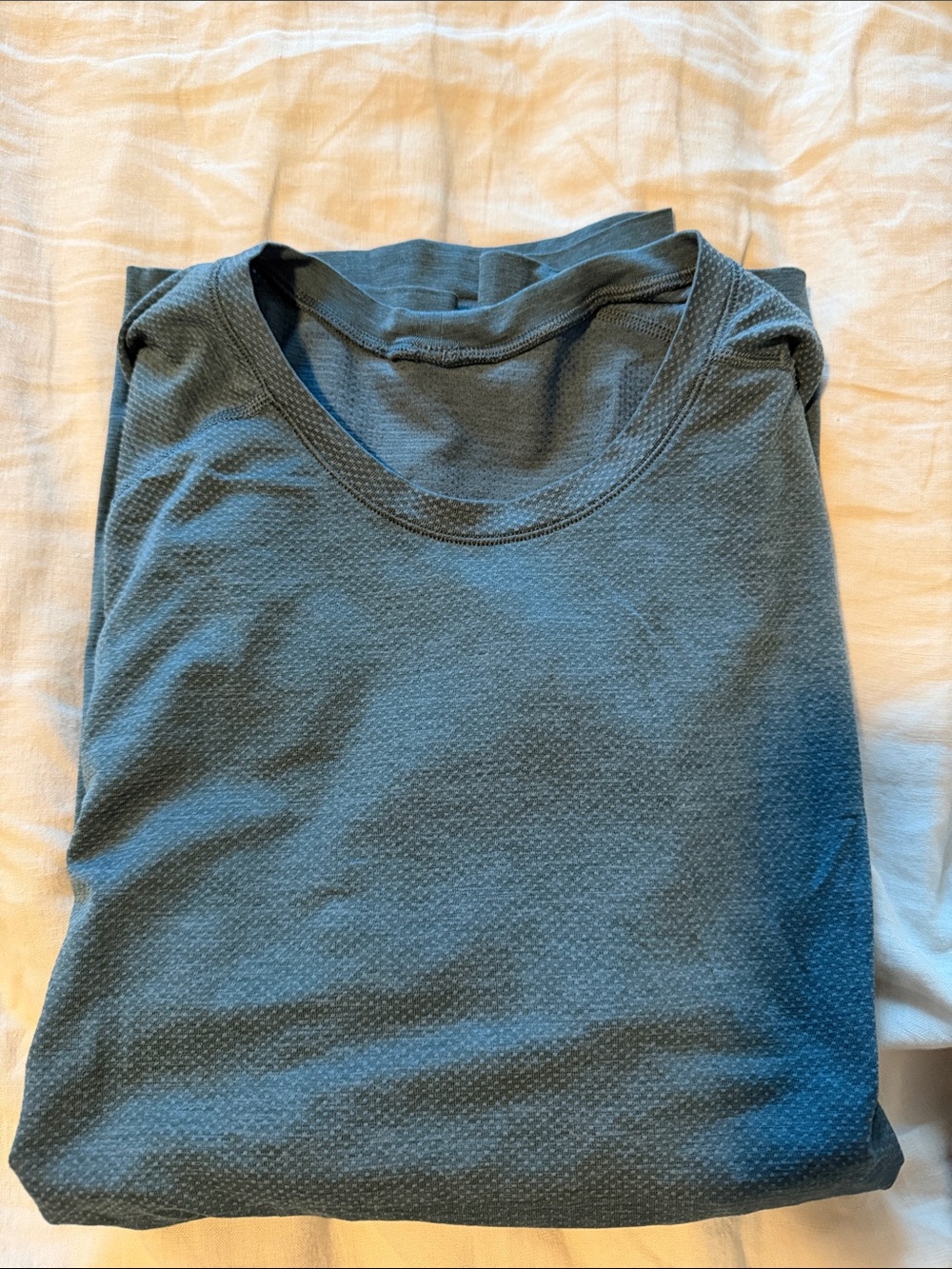 lululemon athletica Men's Short Sleeve Tee in Slate Blue
